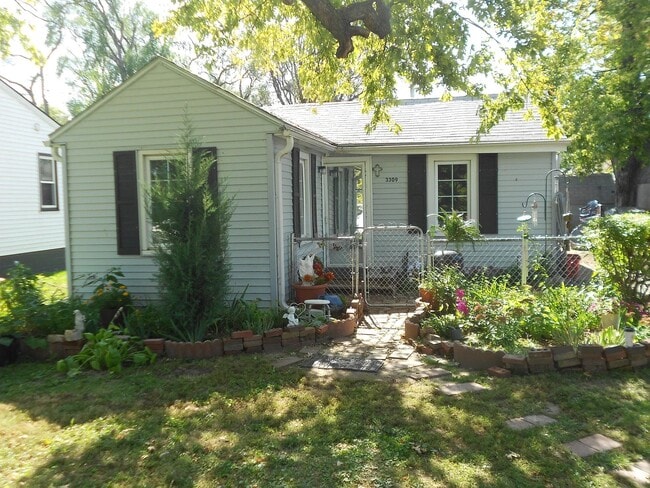 Building Photo - 3309 Ave I