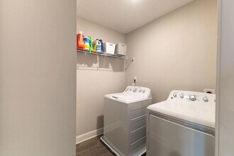 Building Photo - 362 Judson Wy