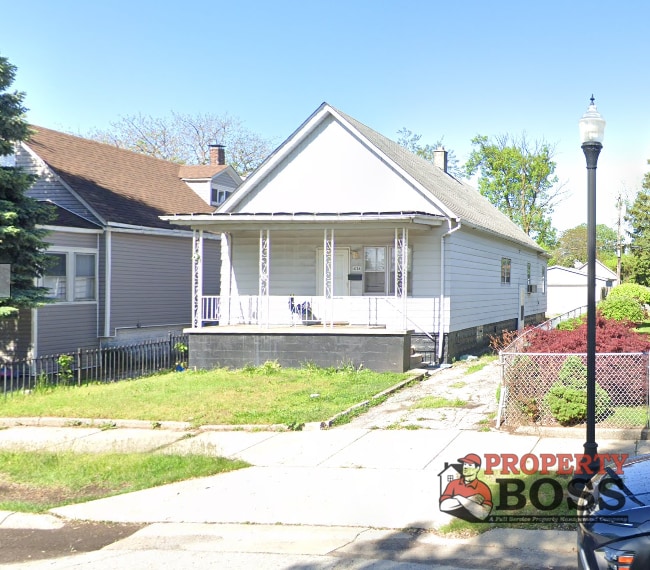Primary Photo - 4734 Johnson Ave