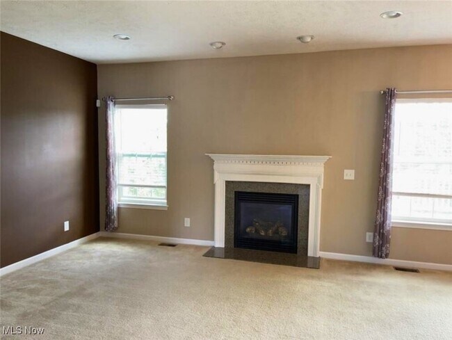Building Photo - 5055 Lake Forest Dr