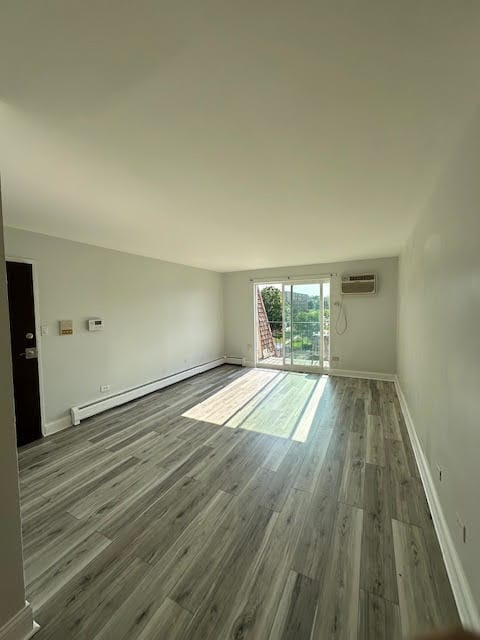 Building Photo - 267 Shorewood Dr