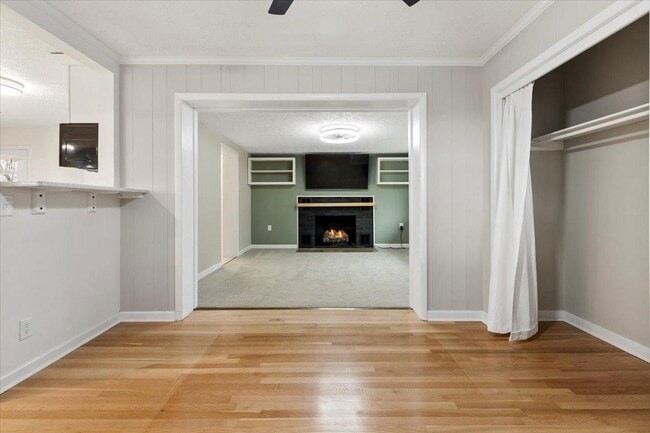 Building Photo - 100 9th Ave