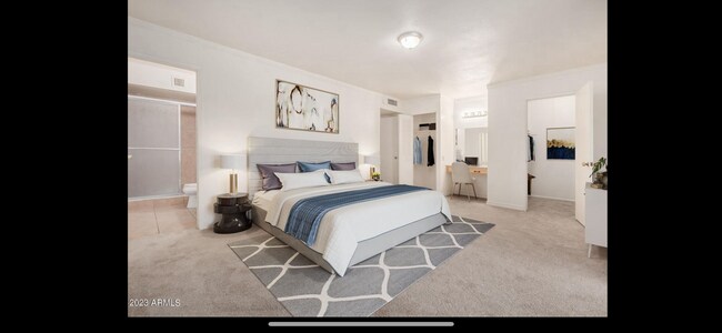 Building Photo - 4341 W Solano Dr N