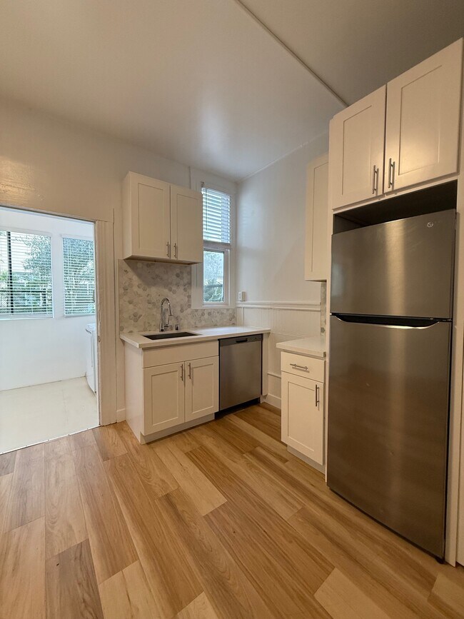 Building Photo - 1338 Stevenson St