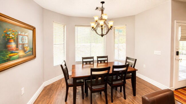Building Photo - 1806 Sunstar Dr