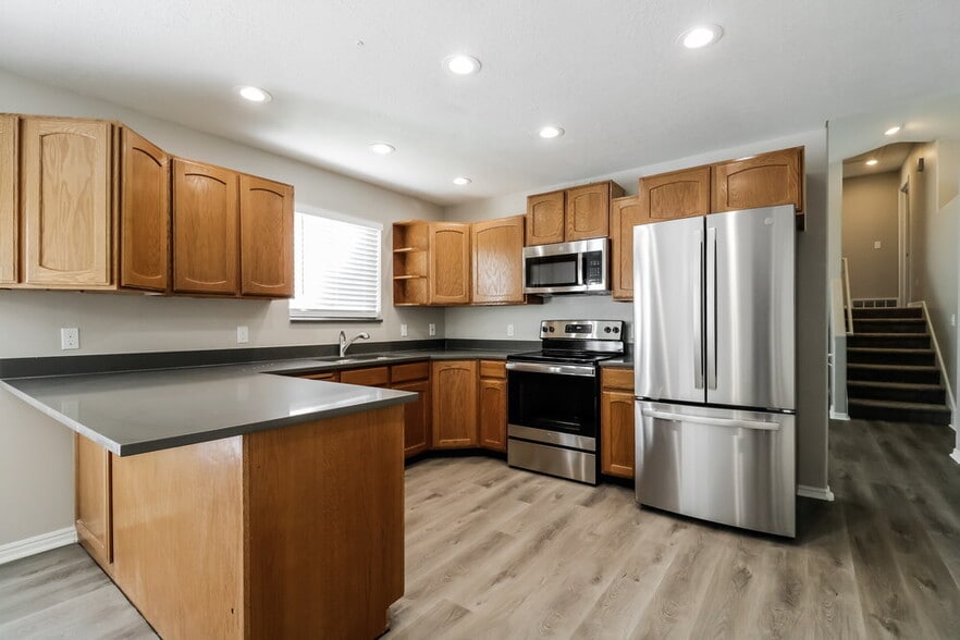 Building Photo - 3914 W 4700 S