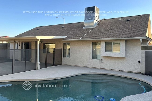 Building Photo - 5954 E Elmwood St