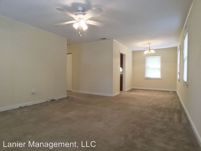 Building Photo - 3 br, 1 bath House - 249 Birchfield Dr