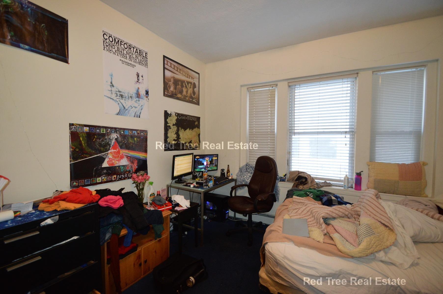 Building Photo - 25 Chester St