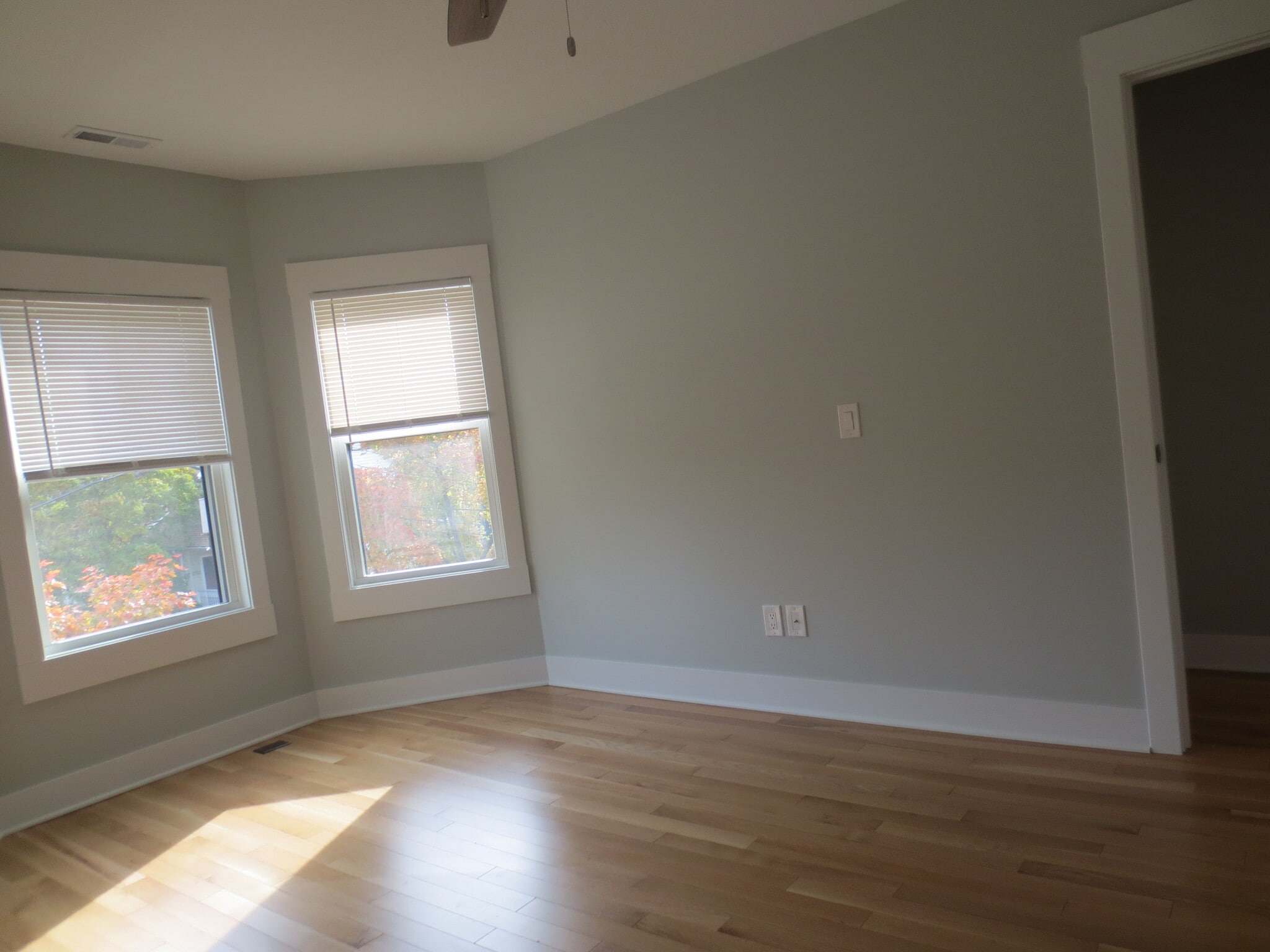 Building Photo - 1786 W 44th St