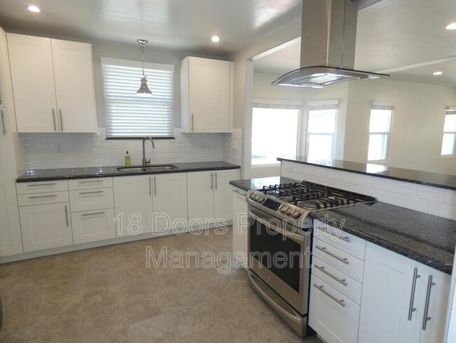 Building Photo - 4536 4th St