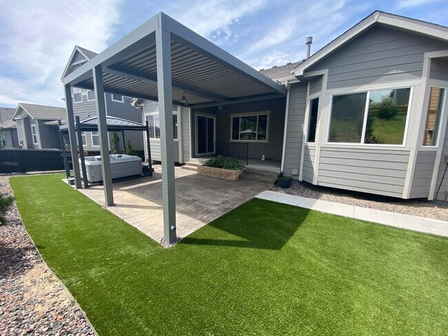 Building Photo - Incredible Home in Parker