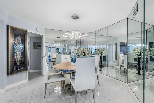 Building Photo - 5200 N Ocean Dr