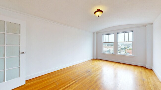 Building Photo - 1294 Grove St