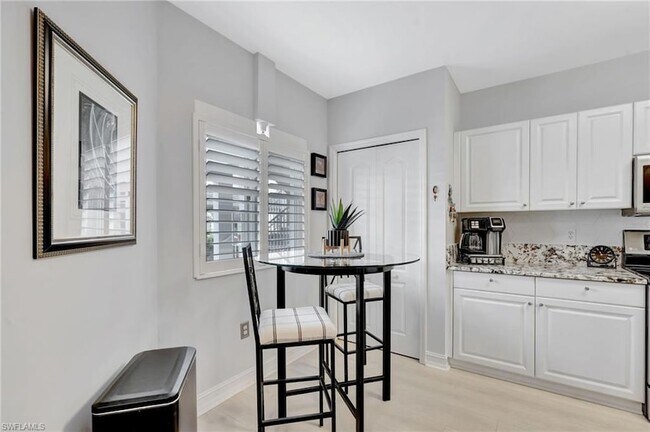 Building Photo - 7811 Regal Heron Cir