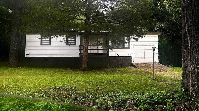 Primary Photo - 50 Chickasaw Dr