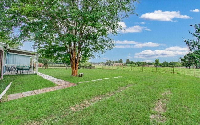 Building Photo - 15510 Cypress Garden Dr
