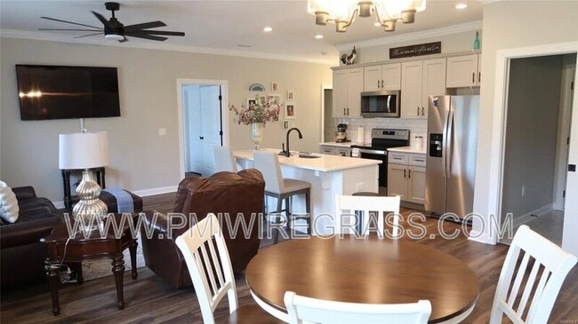 Building Photo - 174 Sandy Hls Ct