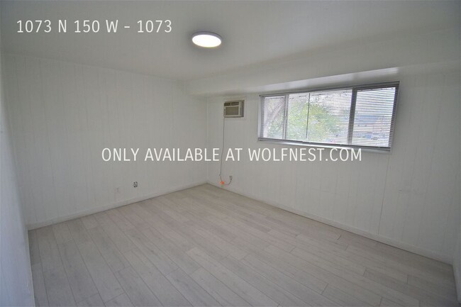 Building Photo - Beautiful 2 Bed Orem Unit! No Deposit Option!