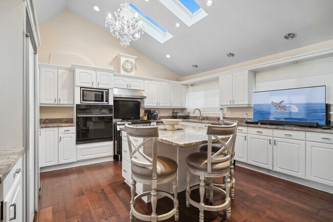 Building Photo - 3511 Berry Dr