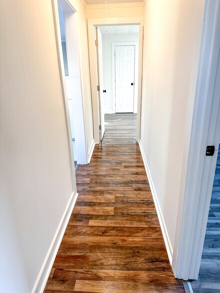 Hallway - 302 Bond St