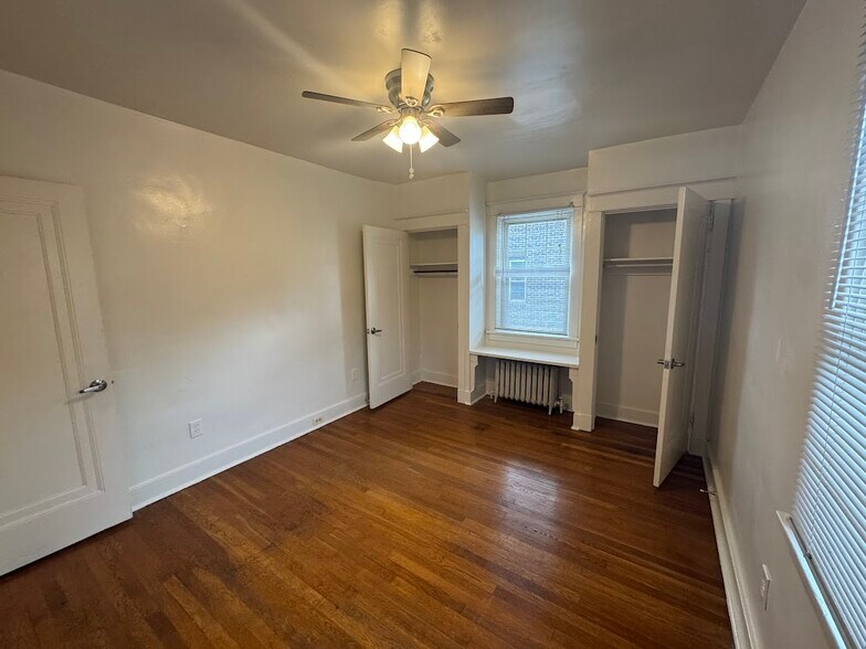 Building Photo - 5716 Beacon St