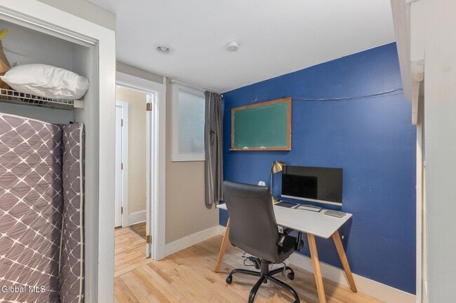 Building Photo - 83 Spring St