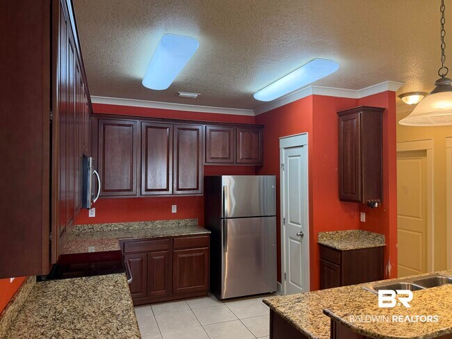 Building Photo - 501 Cotton Creek Dr