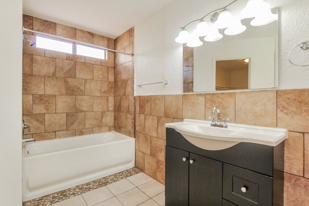 Building Photo - 8771 W Ocotillo Rd