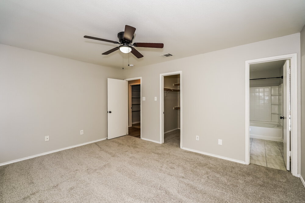 Building Photo - 8505 Shallow Creek Dr