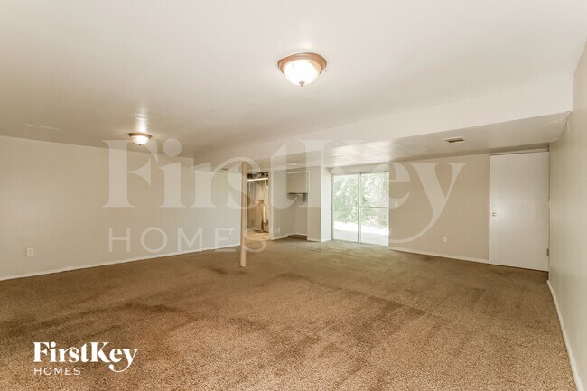 Building Photo - 9807 Drury Ave