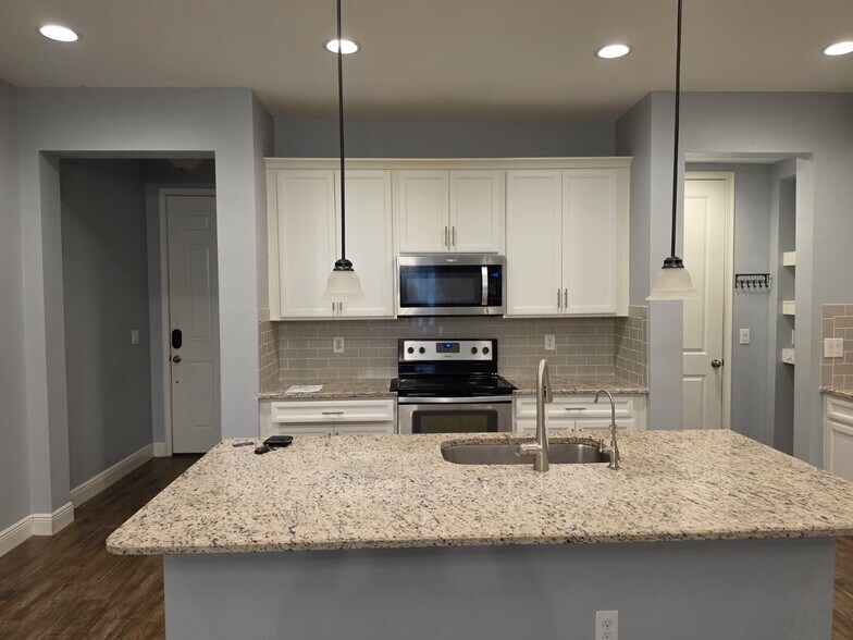 Building Photo - 17833 Althea Blue Pl