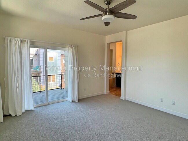 Building Photo - 2049 W 67th Pl