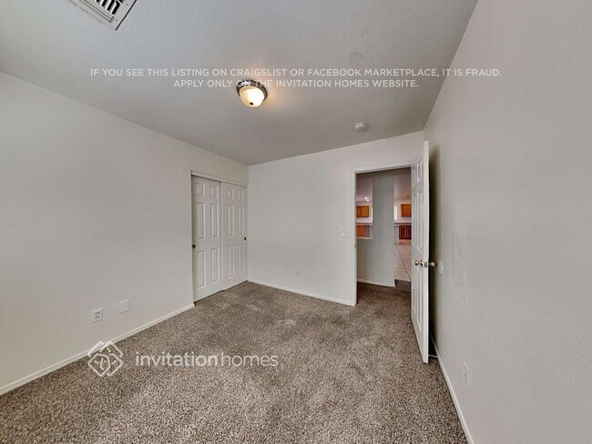 Building Photo - 2608 W Bloch Rd