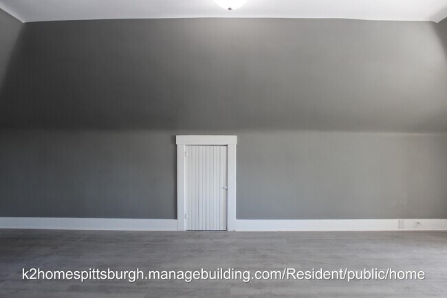 Building Photo - 198 St Joseph St