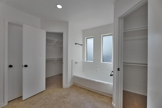 Building Photo - 6404 N Park Dr