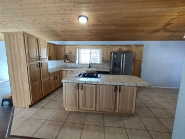 Building Photo - Move-In Ready 3-Bedroom Cabin-Style Home with Huge Yard, Deck & Garage in Pine Mountain Club