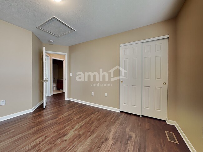 Building Photo - 1509 Dorset Way