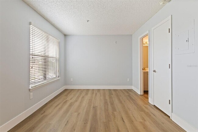 Building Photo - 11901 4th St N