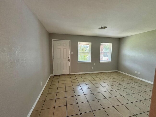 Building Photo - 11802 Sorsby Way