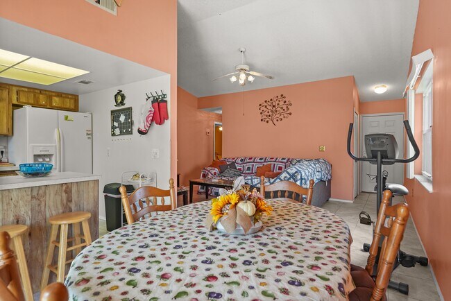 Building Photo - 11891 Atlin Dr