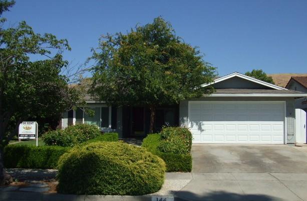 Building Photo - 144 Farnham Ct