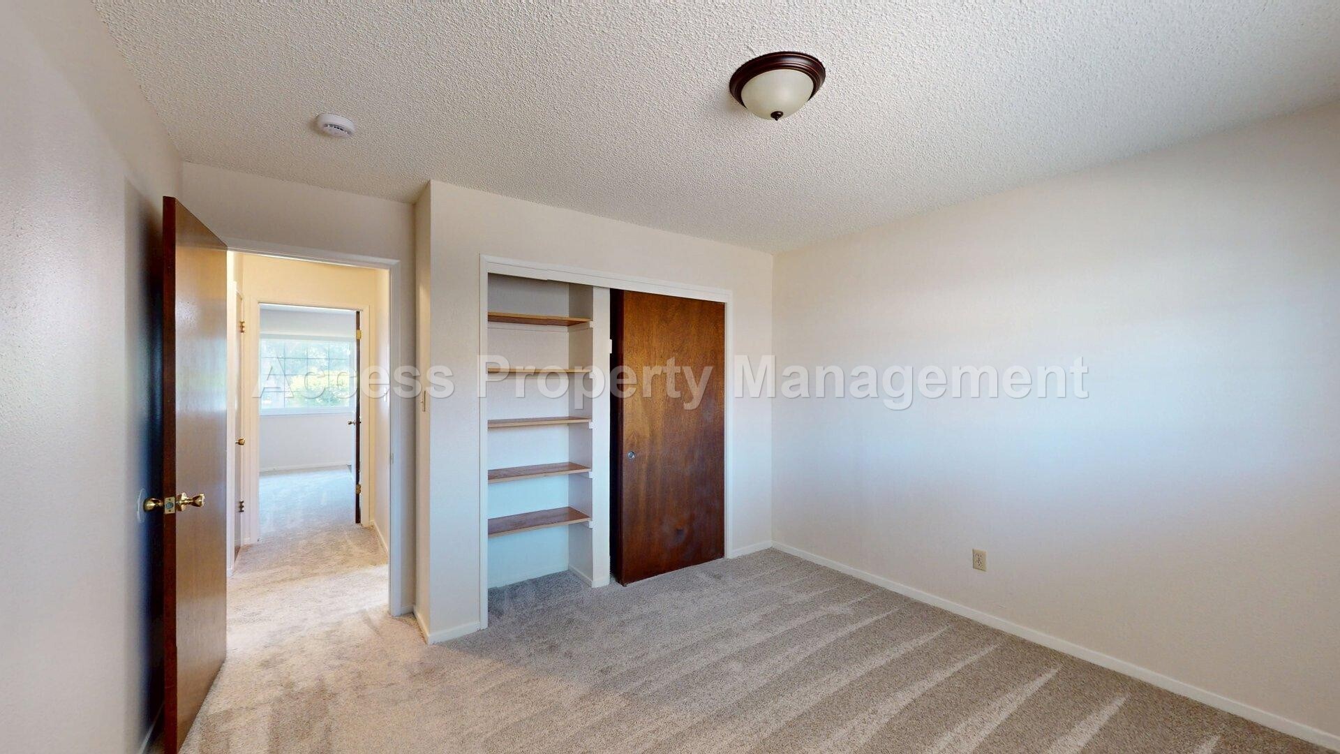 Building Photo - 1441 Montclair Dr