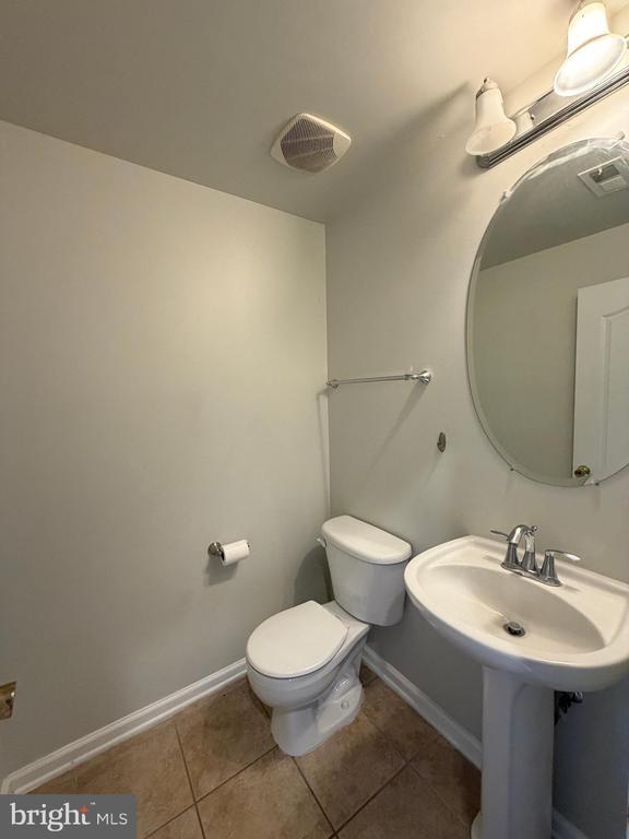 Building Photo - 412 Kintyre Ln
