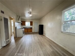 Building Photo - 12616 Lambert Rd