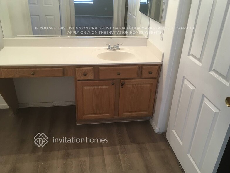 Building Photo - 2049 N 109th Ave