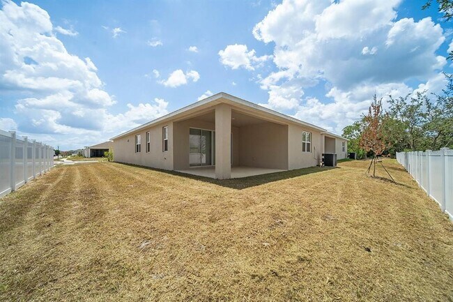Building Photo - 3003 Fin Rd