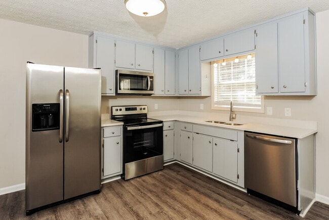 Building Photo - 812 Overlook Trail