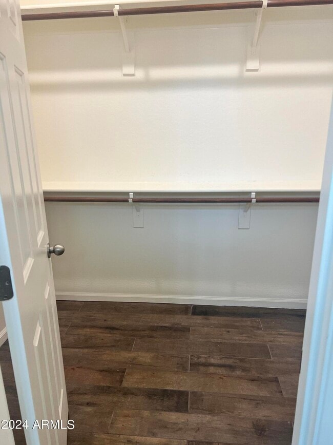 Building Photo - 3224 E Dogwood Pl