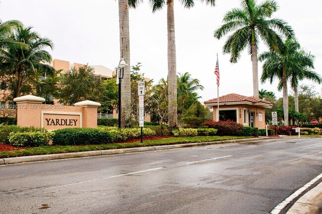 Building Photo - 7765 Yardley Dr